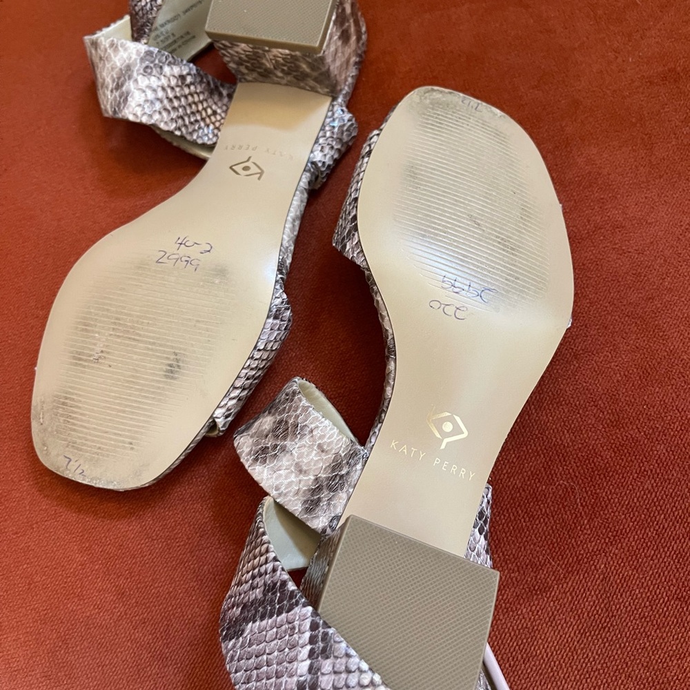 Katy Perry sandals - Picture 3 of 5